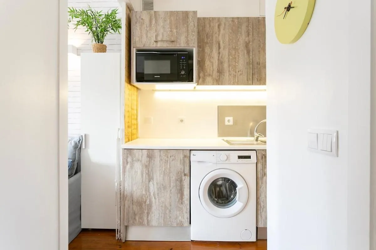 Cozy And Bright 1Bdr Flat In Typical Neighborhood! Apartment Lisbon Portugal